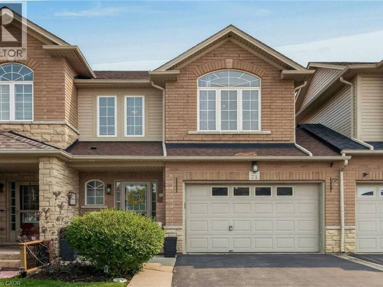 71 CEDARVILLE Drive, Hamilton, Ontario L8J 0A6