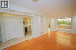 18 HERITAGE Drive | Guelph Ontario | Slide Image Eight