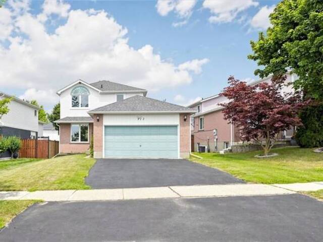 312 RITTENHOUSE Road Kitchener Ontario, N2E 2S9 - 4 Bedrooms Home For Sale