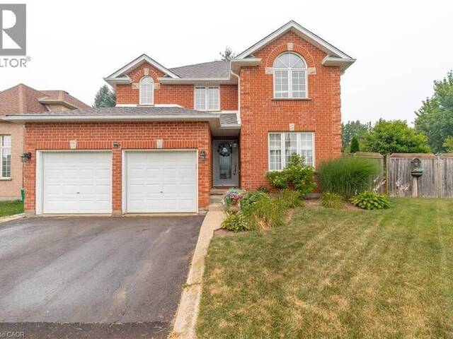 79 BEAVERBROOK Crescent Cambridge Ontario, N1P 1H1 - 5 Bedrooms Home For Sale