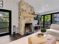 203 FORSYTH Drive Waterloo Ontario, N2L 1A1