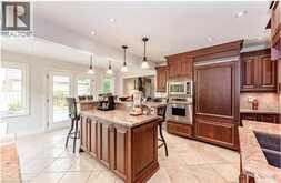 500 BLENHEIM Crescent | Oakville Ontario | Slide Image Thirteen