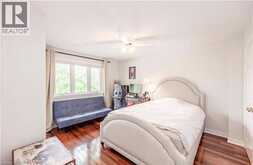 500 BLENHEIM Crescent | Oakville Ontario | Slide Image Twenty-seven