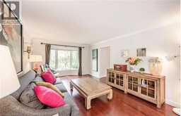 500 BLENHEIM Crescent | Oakville Ontario | Slide Image Nine