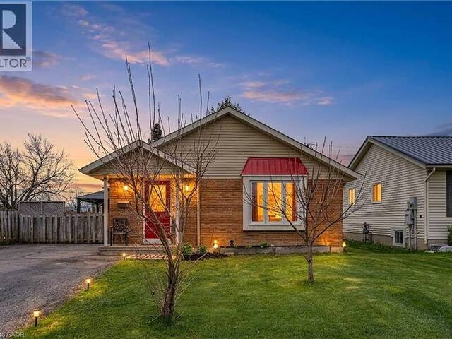 8 ABBOTT Lane Cayuga Ontario, N0A 1E0 - 2 Bedrooms Home For Sale
