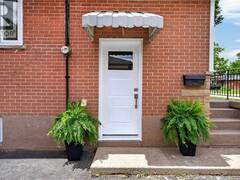 236 HAMMERSMITH Court Burlington Ontario, L7L 4N7