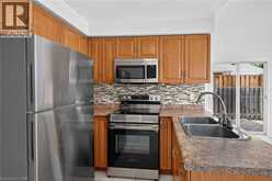 21 SPRINGGARDEN Crescent | Hamilton Ontario | Slide Image Fifteen