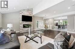 332 WOODWORTH Drive W | Ancaster Ontario | Slide Image Six