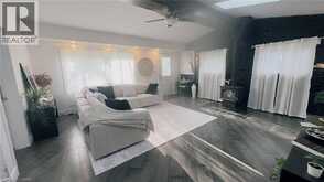 18 WESTMORELAND Lane | Selkirk Ontario | Slide Image Eight