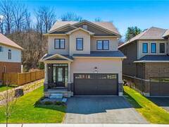 37 RIESLING Street Grimsby Ontario, L3M 0L2