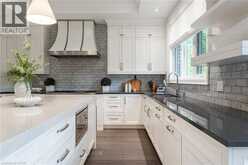 2458 MEADOWOOD Crescent | Oakville Ontario | Slide Image Ten