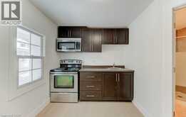 190 LANCASTER Street E | Kitchener Ontario | Slide Image Eighteen