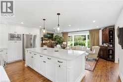 2 JAMESON Drive | Hamilton Ontario | Slide Image Thirteen
