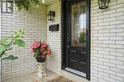 2 JAMESON Drive | Hamilton Ontario | Slide Image Four