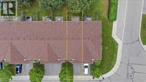 15 ROEHAMPTON Crescent | Guelph Ontario | Slide Image Four