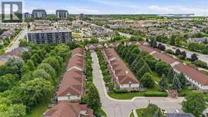 15 ROEHAMPTON Crescent | Guelph Ontario | Slide Image Five