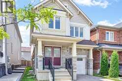 31 MCCARGOW Drive | Caledonia Ontario | Slide Image Three