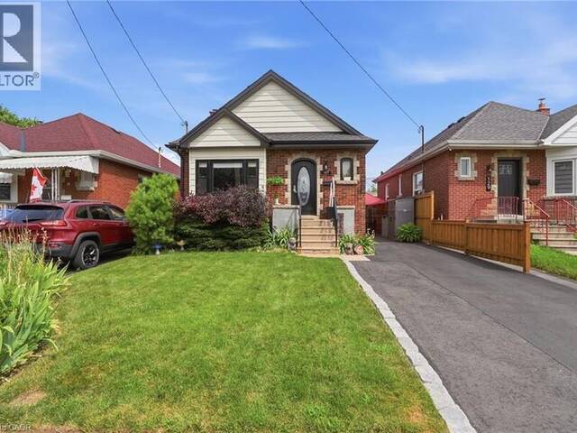 127 TRAGINA Avenue S Hamilton Ontario, L8K 2Z7 - 2 Bedrooms Home For Sale