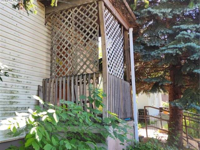 365 VICTORIA Street N Kitchener Ontario, N2H 5E4 - 3 Bedrooms Home For Sale