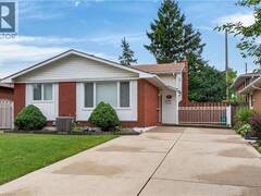 41 DARLINGTON Drive Hamilton Ontario, L9C 2L8