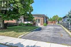 18 CORAL Drive | Hamilton Ontario | Slide Image Three