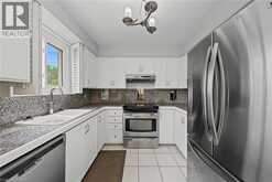 2 CRESTHAVEN Drive | Hamilton Ontario | Slide Image Ten