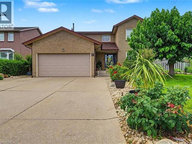2 CRESTHAVEN Drive Hamilton Ontario, L8E 4S4 - 4 Bedrooms Home For Sale