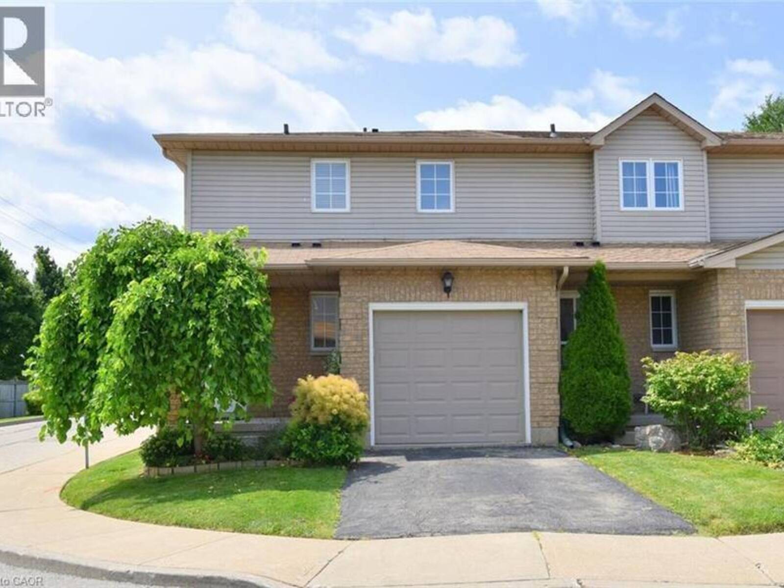 12 WHITEDEER Road Unit# 18, Hamilton, Ontario L8J 3T4