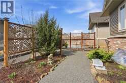 104 ANASTASIA Boulevard | Smithville Ontario | Slide Image Forty
