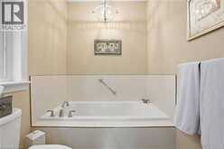 104 ANASTASIA Boulevard | Smithville Ontario | Slide Image Twenty-three