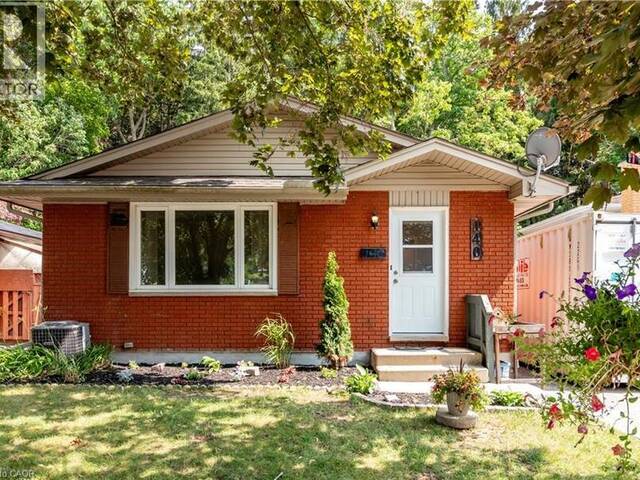 140 ARROWHEAD Crescent Kitchener Ontario, N2P 1B9 - 3 Bedrooms Home For Sale