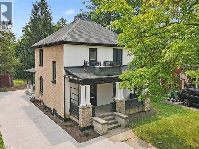 245 S LOWTHER Street S Cambridge Ontario, N3H 1Y6 - 4 Bedrooms Home For Sale