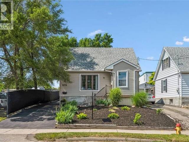976 GUELPH Street Kitchener Ontario, N2H 5Z6 - 3 Bedrooms Home For Sale