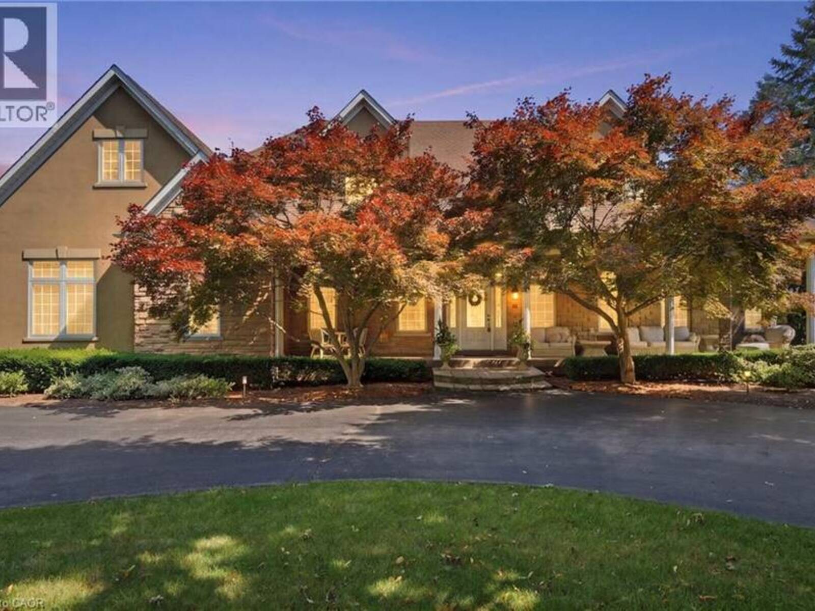 11 PALOMINO Drive, Hamilton, Ontario L0R 1H3