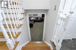 38 KINGSWAY Boulevard | Grimsby Ontario | Slide Image Twenty