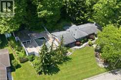 38 KINGSWAY Boulevard | Grimsby Ontario | Slide Image Thirty-two
