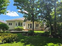 44 LASCHINGER Boulevard Wilmot Ontario, N3A 2G7