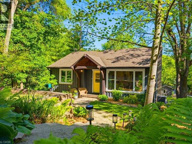 1131 OLD GOVERNOR'S Road Dundas Ontario, L9H 5E3 - 4 Bedrooms Home For Sale