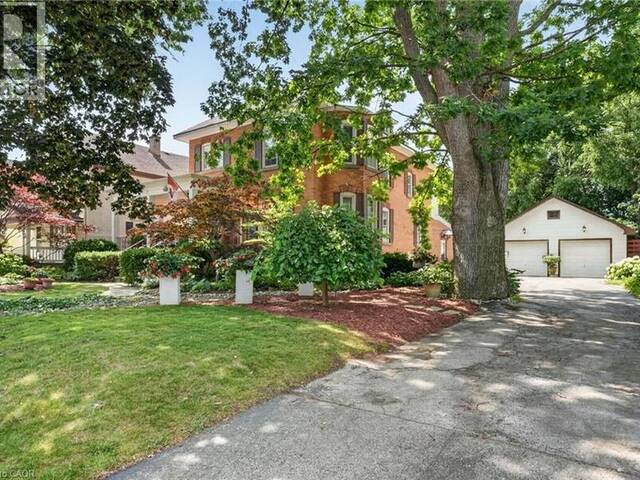 438 BROAD Street W Dunnville Ontario, N1A 1T3 - 5 Bedrooms Home For Sale