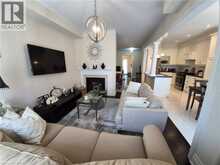 610 SWEETWATER Crescent | Newmarket Ontario | Slide Image Eleven