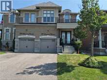 610 SWEETWATER Crescent | Newmarket Ontario | Slide Image Two
