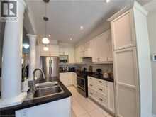 610 SWEETWATER Crescent | Newmarket Ontario | Slide Image Nine