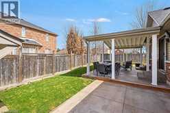 27 CARVER Drive | Binbrook Ontario | Slide Image Thirty-eight