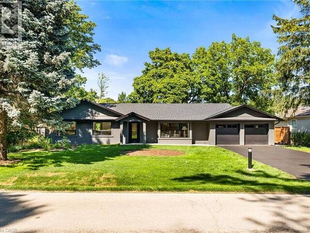 201 TRELAWN Avenue Oakville Ontario, L6J 4R3 - 4 Bedrooms Home For Sale