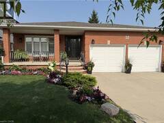 32 HIGHBURY Drive Hamilton Ontario, L8J 2T4