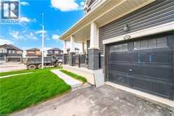 240 VELVET Way | Niagara Falls Ontario | Slide Image Eight