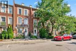 8 JIM BAIRD Mews | Toronto Ontario | Slide Image Two