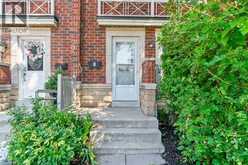 8 JIM BAIRD Mews | Toronto Ontario | Slide Image Three