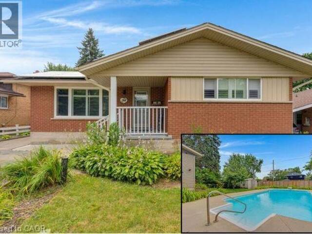 744 BIRCHWOOD Avenue Cambridge Ontario, N3H 2V5 - 4 Bedrooms Home For Sale