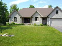 110 MONCK Square Deep River Ontario, K0J 1P0